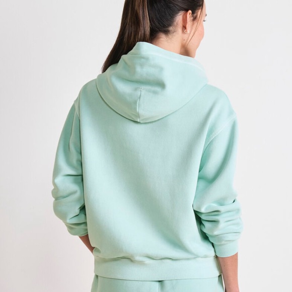 Vineyard Vines Women’s Fleece - Picture 5 of 6